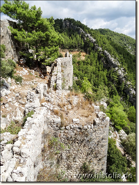 Alara-Kale in Pamphylien - Wehrmauern der oberen Burganlage