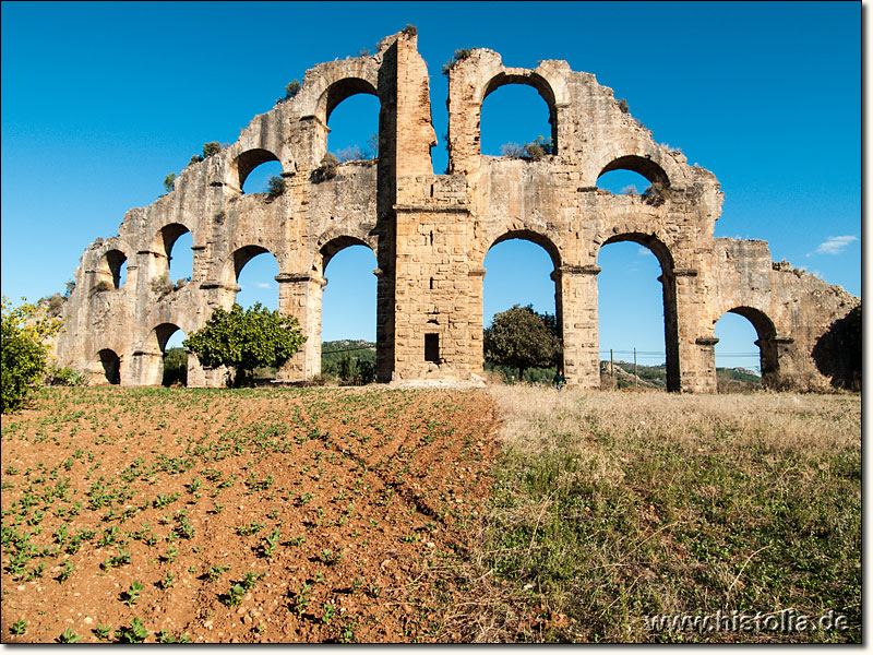 Aspendos in Pamphylien - nördlicher Druckturm des Aquäduktes