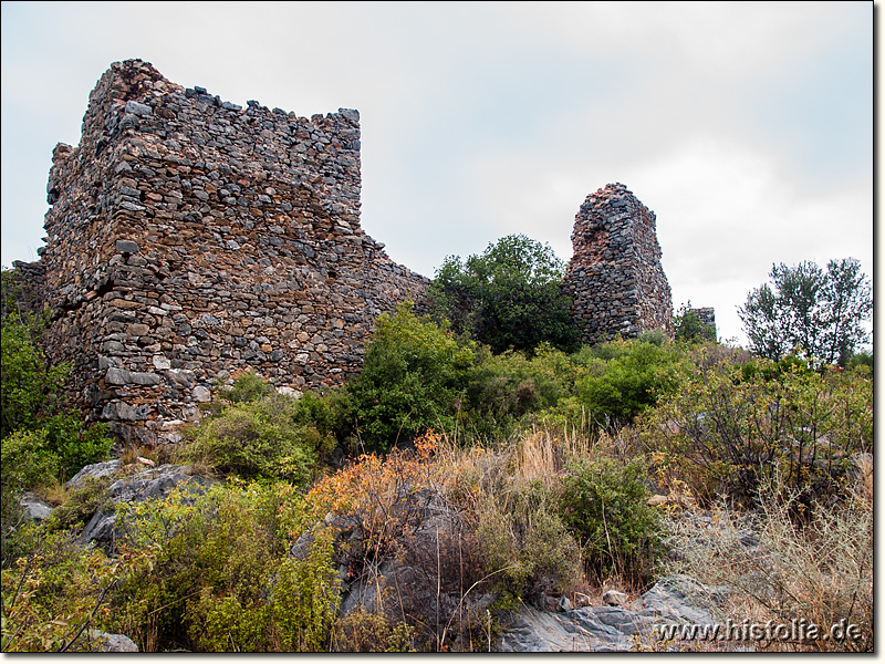 Kizilcasehir-Kalesi in Pamphylien - Äußere (östliche) Festungsmauer von 'Kizilcasehir-Kalesi' von Außen