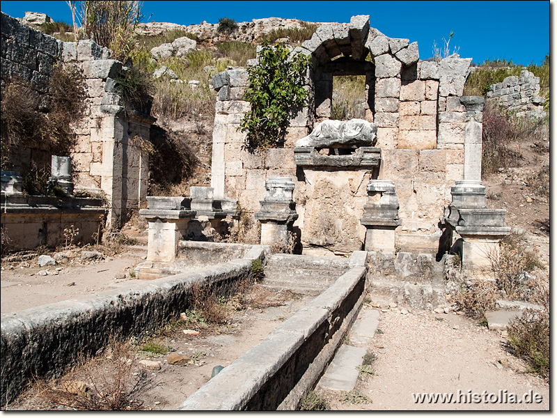 Perge in Pamphylien - Nymphäum am Beginn der Kolonnadenstrasse