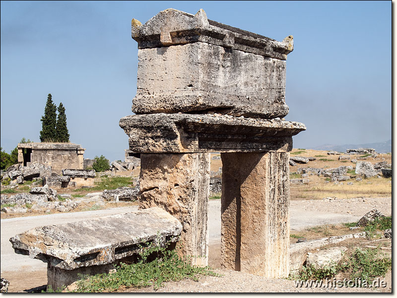 Hierapolis in Phrygien - Ein Sarkophag in der Nord-Nekropole von Hierapolis