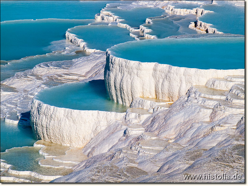 Hierapolis in Phrygien - Die berühmten Kalk-Sinter-Terrassen von Pamukkale (Baumwollschloss)