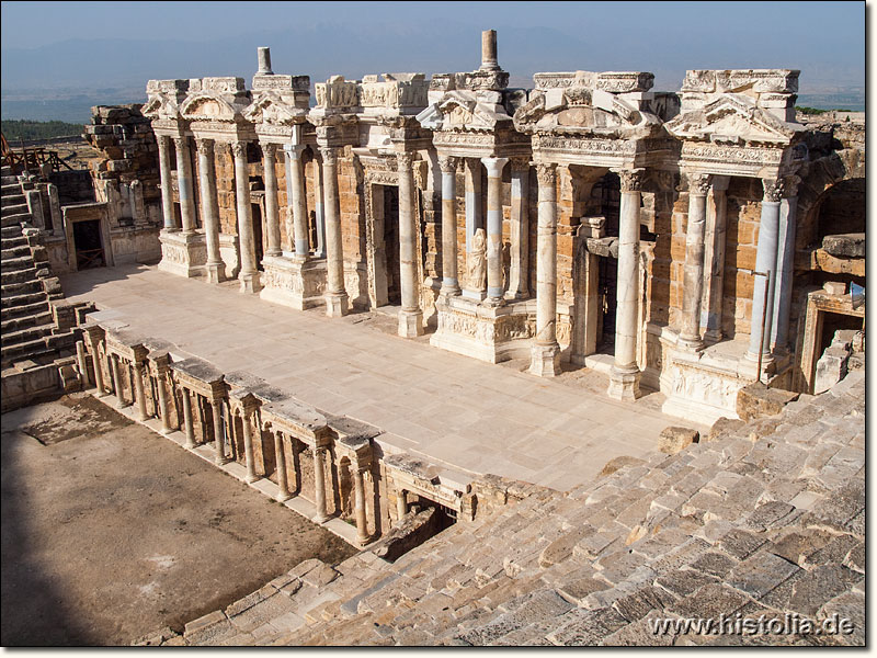 Hierapolis in Phrygien - Das Bühnenhaus des antiken Theaters von Hierapolis
