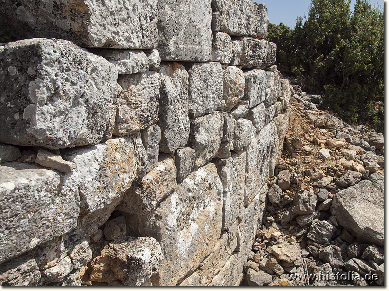 Kremna in Pisidien - Ein Turm in den Resten der westlichen Stadtmauer von Kremna