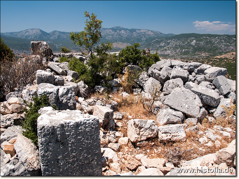 Milyos in Pisidien - Fundamente eines Wachturmes an der Nordseite der Akropolis