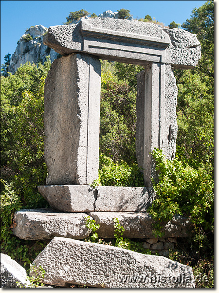Termessos in Pisidien - Türeinfassung in der Nähe des Gymnasiums