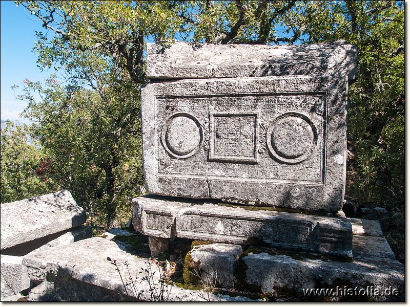 Termessos in Pisidien - Sarkophag in der Süd-West-Nekropole