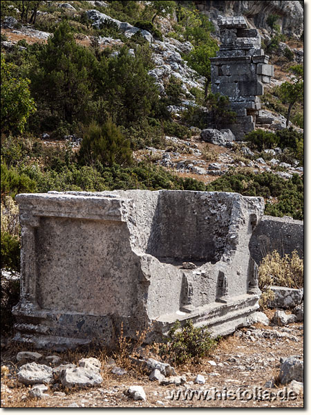 Zorzela in Pisidien - Sarkophag in der Nekropole von Zorzela