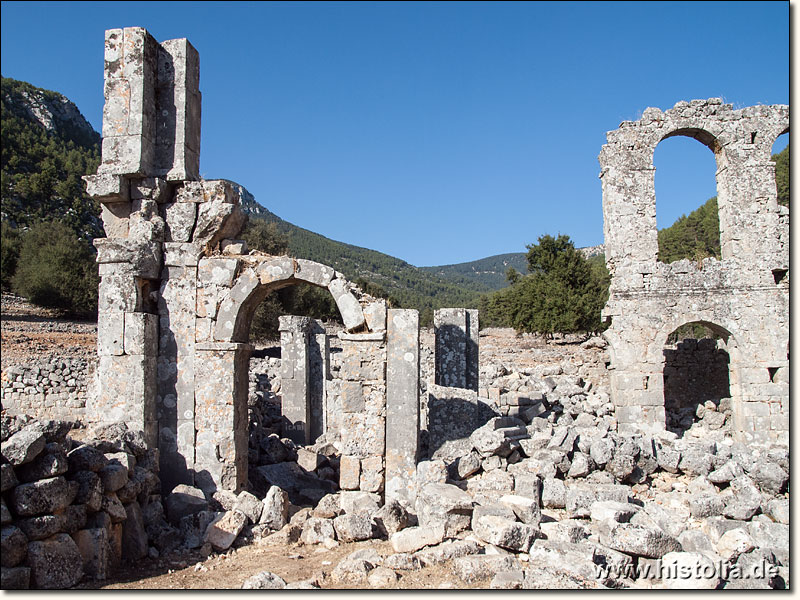 Alakilise in Lykien - Eingangsbereich der Basilika